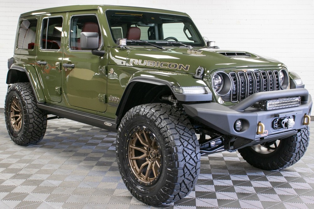Touch Up Paint for Jeep Cherokee with paint code PFP, Olive Green.