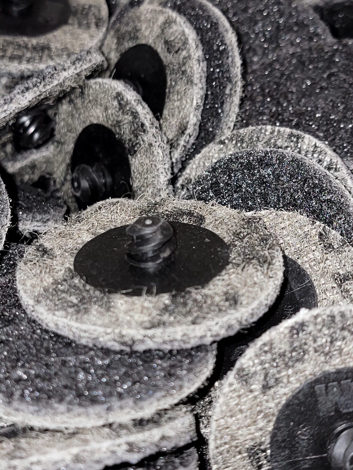 25) 3M Scotch-Brite Roloc TR 2" PRECISION Surface Conditioning Disc Extra Coarse