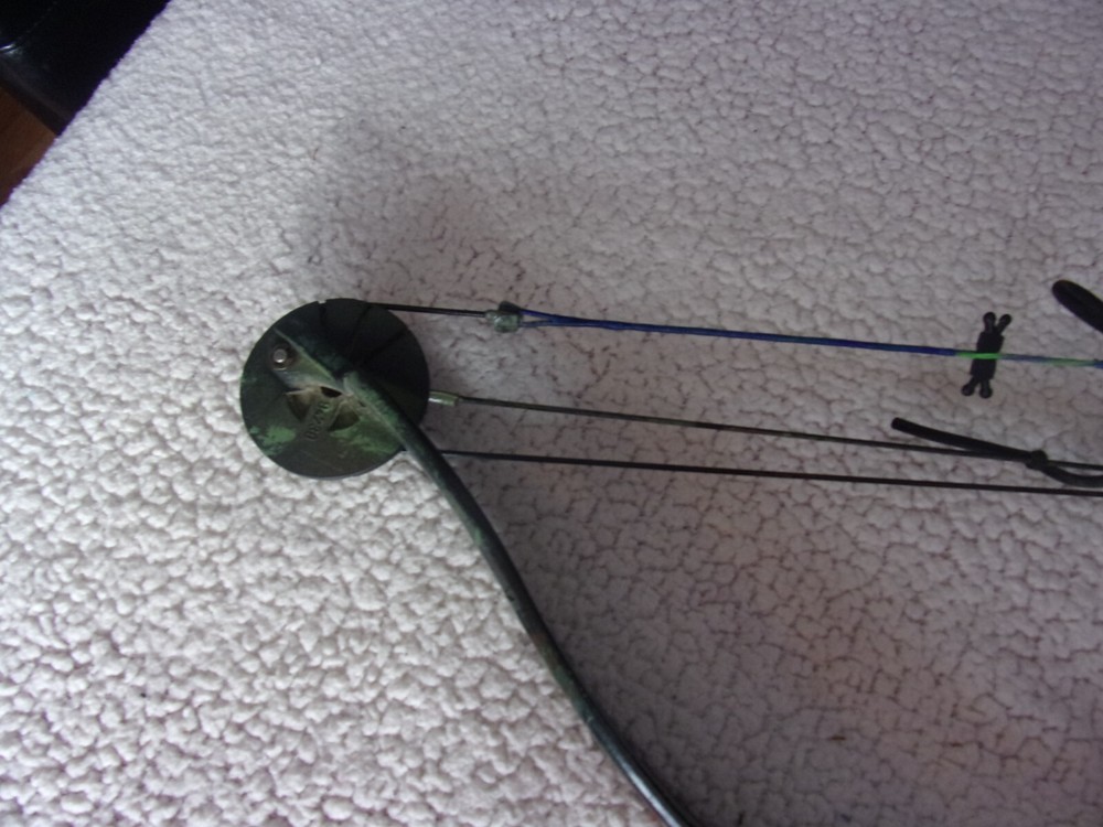PSE Game Sport Compound Bow