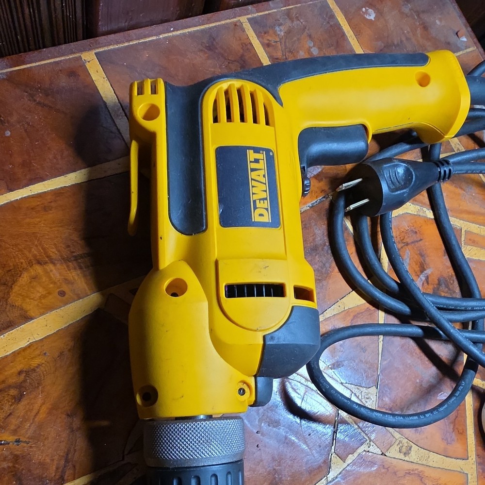 DeWalt DWD110 Corded 3/8" VSR Drill Variable Speed Reversible - TESTED
