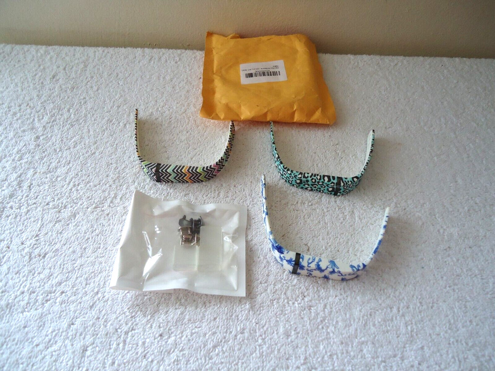 " NWT " 3 Fitbit Flex Multi Color Replacement Bands # 17 Small " Great Gift Item