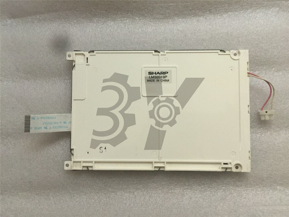 5.7" 320*240 Resolution LCD Screen Panel LM32019P