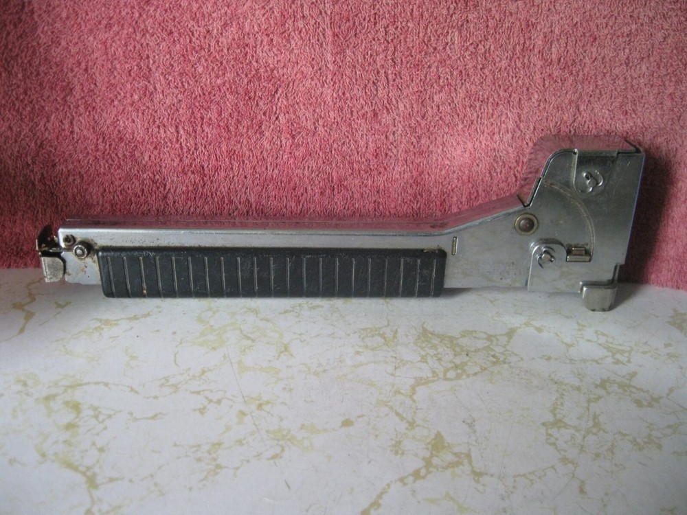 VINTAGEARROW HT-50A HEAVY DUTY HAMMER TACKER