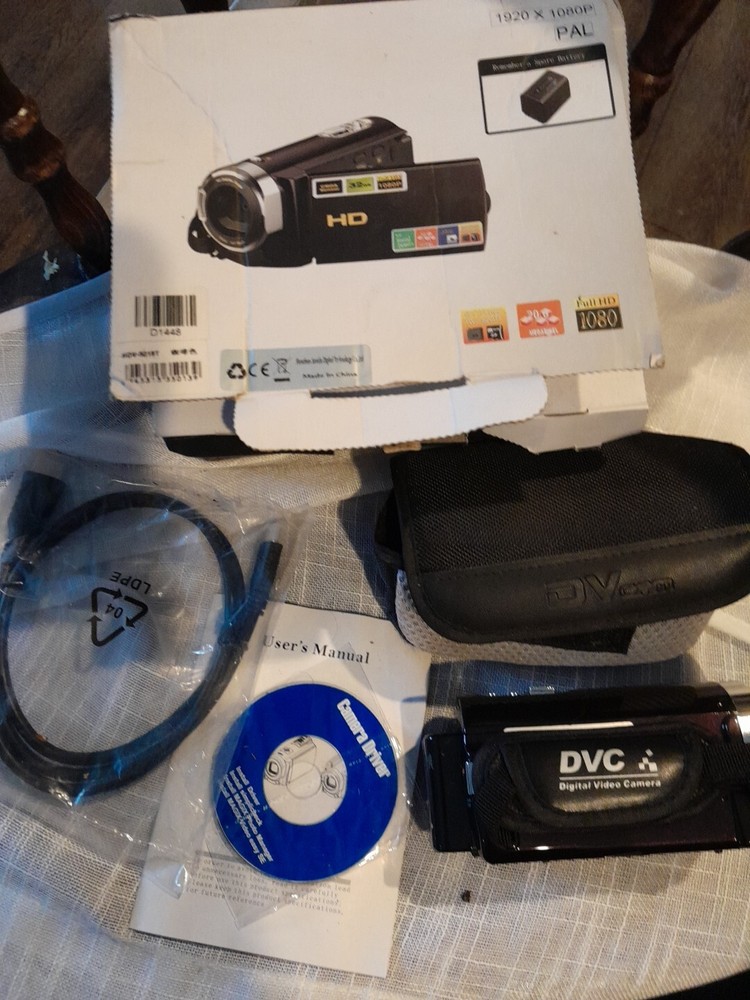 HD Digital Video Camera Original Box Very Nice See Description