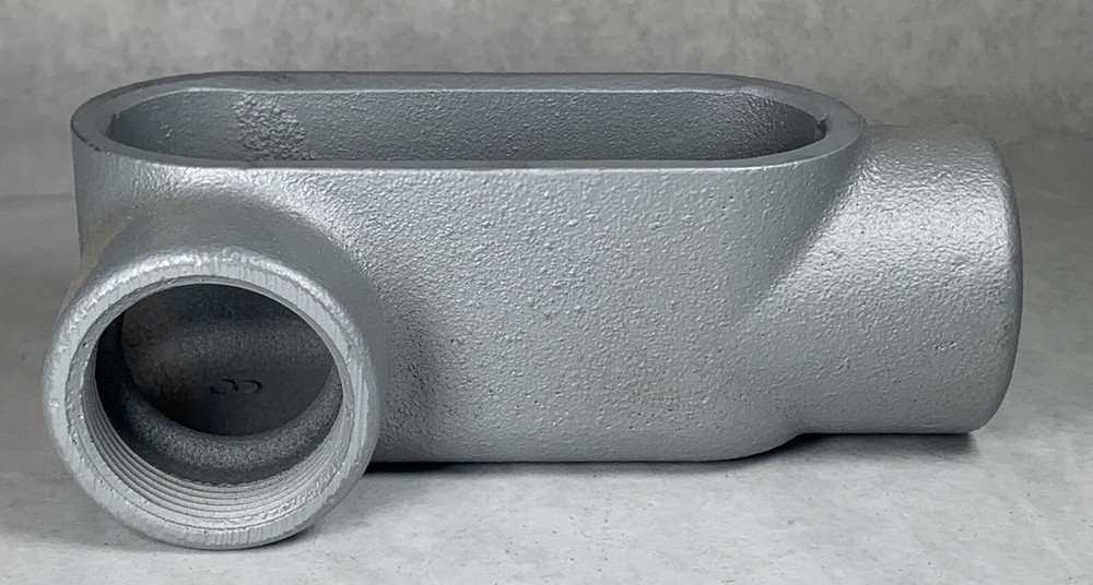NEW Appleton LR57 1-1/2” FM7 Conduit Body