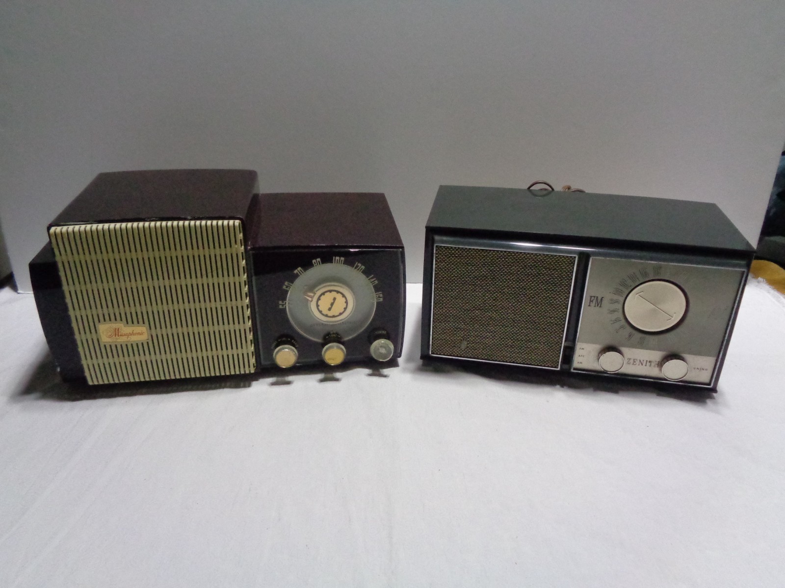 GE Tube Radio Model 480 Musaphonic & Zenith Tube Radio Model S-64184/Both Work