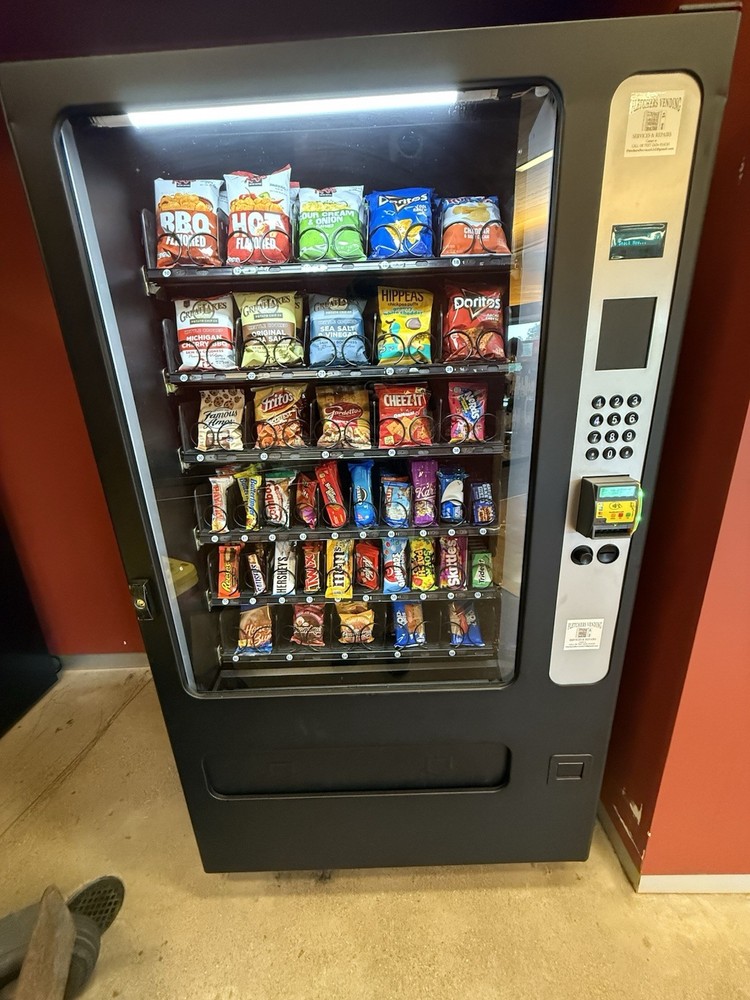 Wittern Usi Snack Vending Machine 5-wide Snack Candy Vending Machine