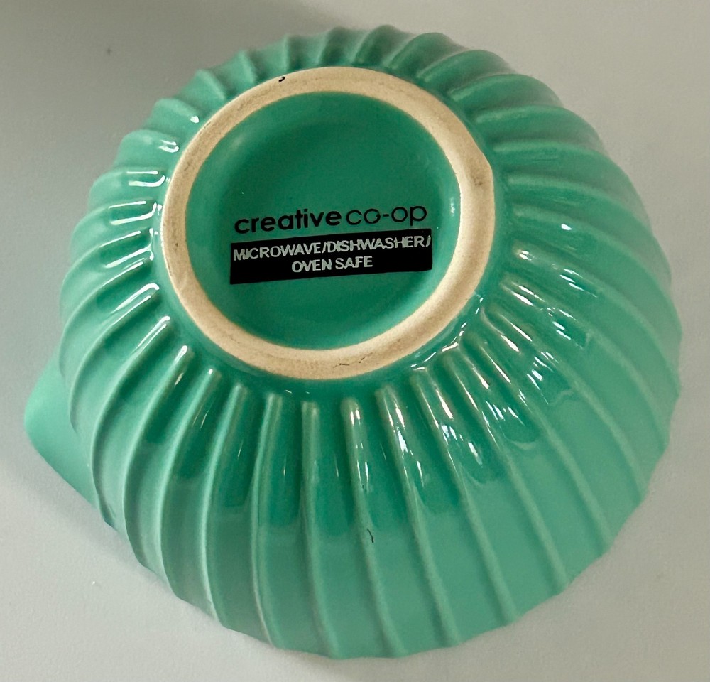 Creative Co-op Unique Textures Nesting Measuring Cups (4)