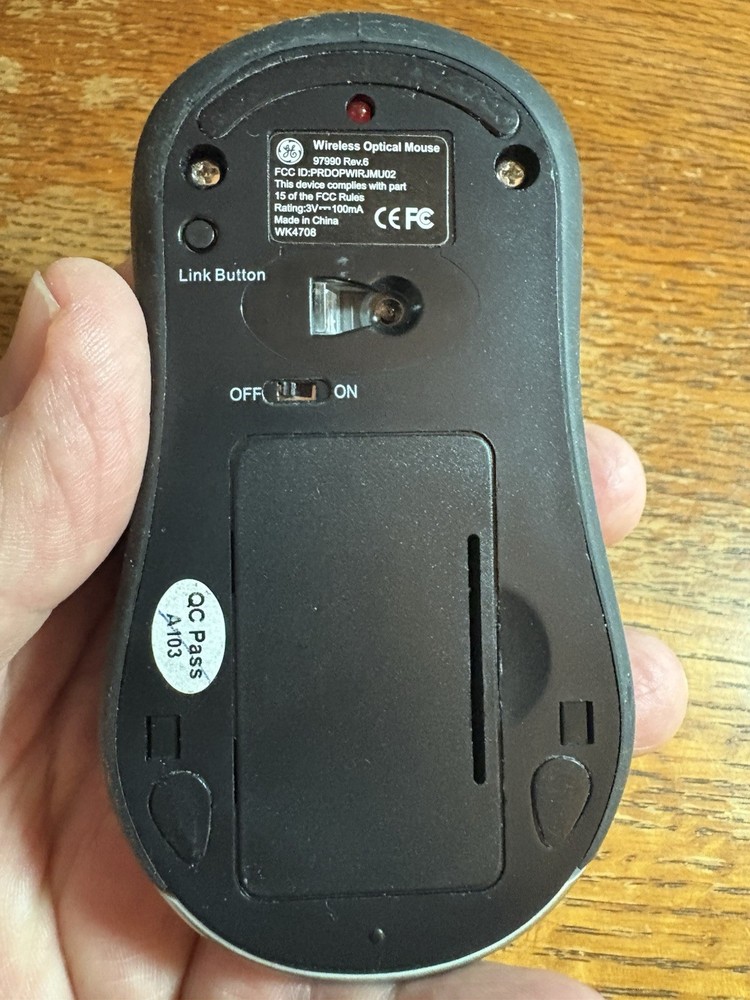 Genuine GE (97990) Wireless Optical Mouse