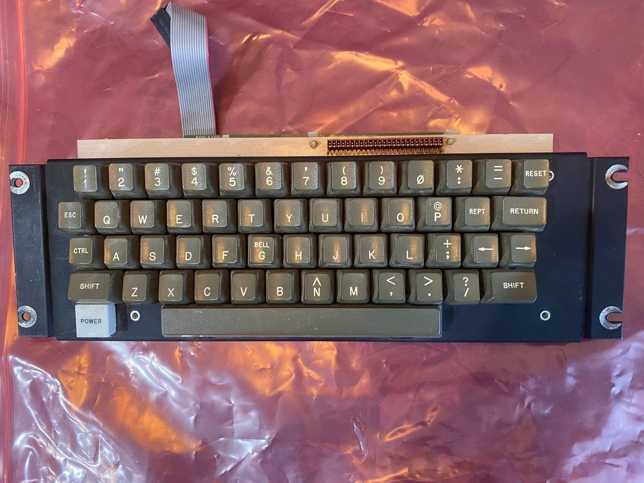 ✅  ⌘ Apple II Keyboard  with Encoder Tested Working (II Plus)