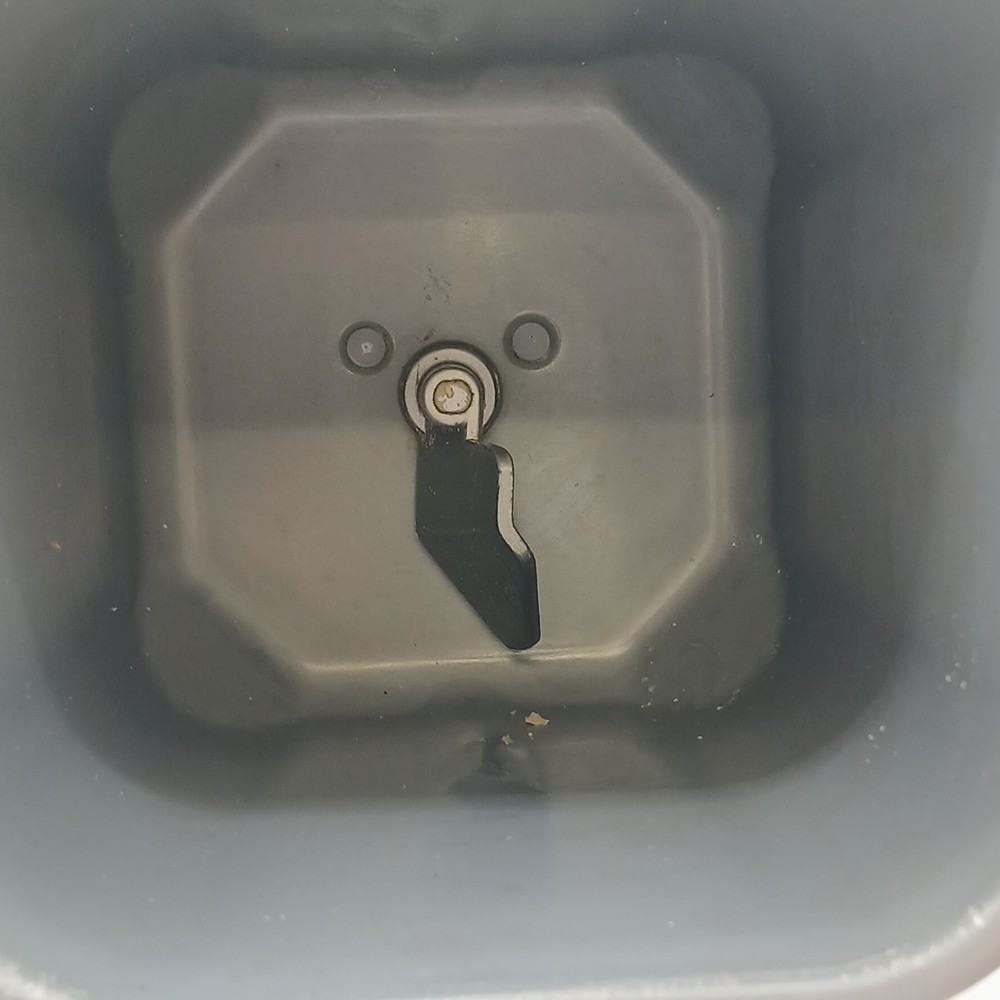 West Bend Bread Maker Machine Pan With Paddle Model 41063 Replacement Part