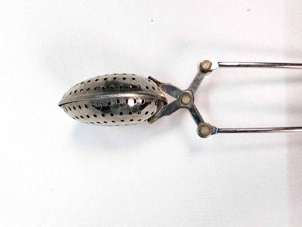 Mesh Tea Infuser Loose Leaf Strainer Spice Filter Herb Steeper Diffuser
