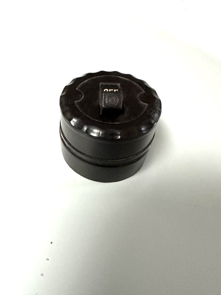 Old VTG Brown Bakelite Toggle Light Switch Surface-Mounted On Off Switch