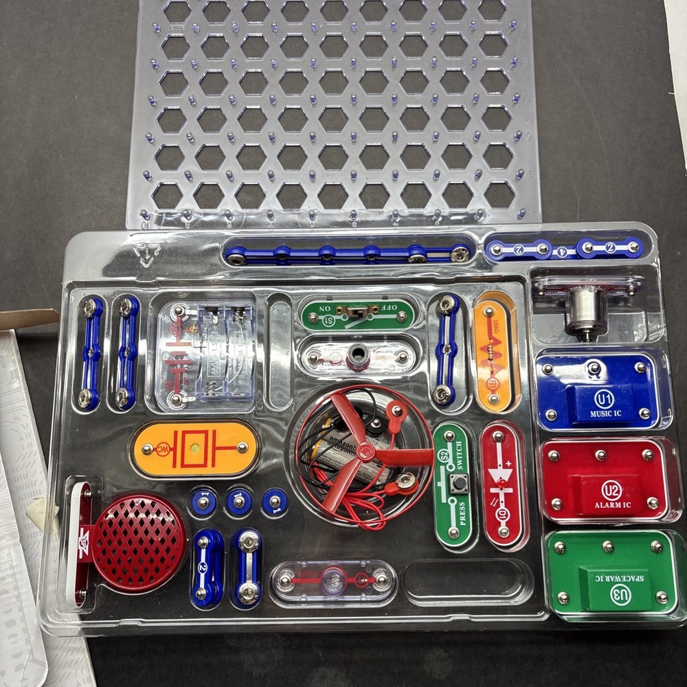 ELENCO Snap Circuits Jr. 100 Experiments Electronics Discovery Kit Set Intact
