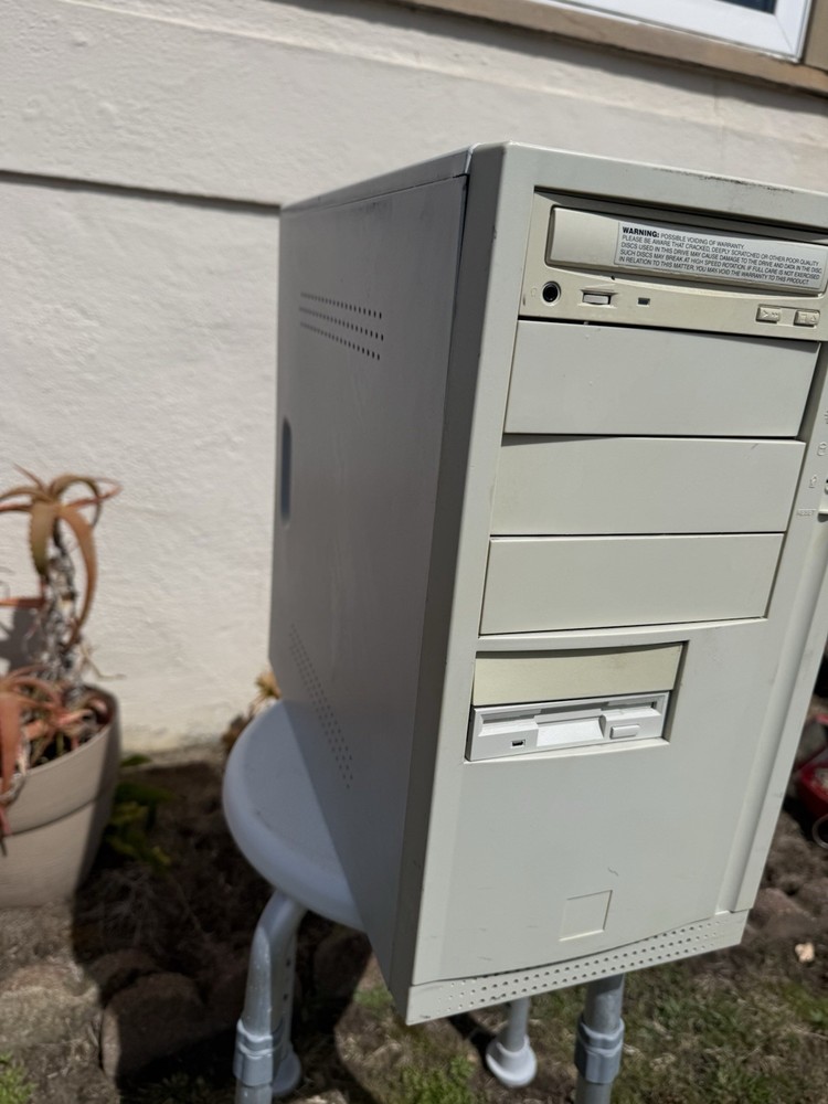 Ready for Games Windows 98 PC vintage PC Tested