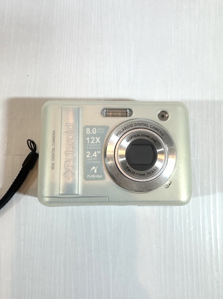 WORKING Polaroid i832 8.0 MP Digital Camera - Silver