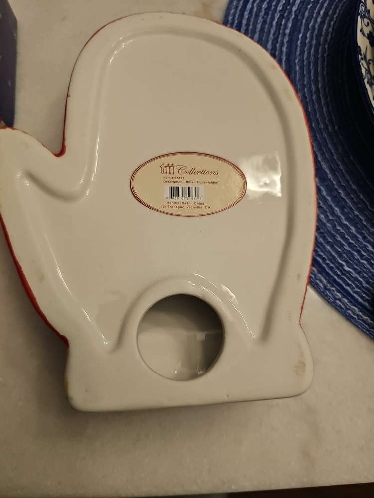 Mitten T-lite Holder