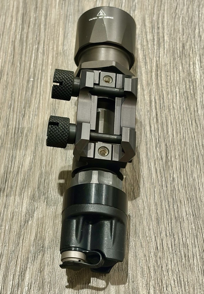 Surefire Legacy Model M951 Weapon Light System With IR Filter/Cap - Screw Mount