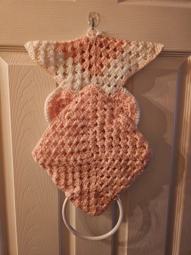 Vintage Macrame Owl Hanging Towl Ring Pink