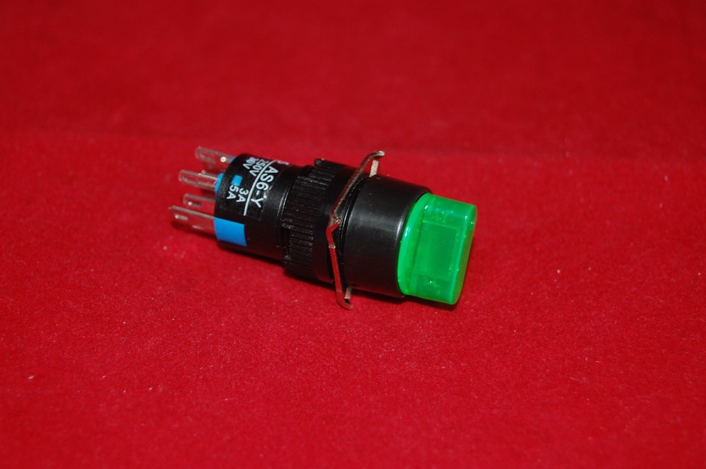 2PCS 16mm Round ILLUMINATED Selector switch 3 Position Green 110V LED MAINTAIN