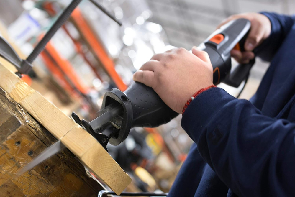 3630 10-Amp 8-Position Variable Speed Reciprocating Saw