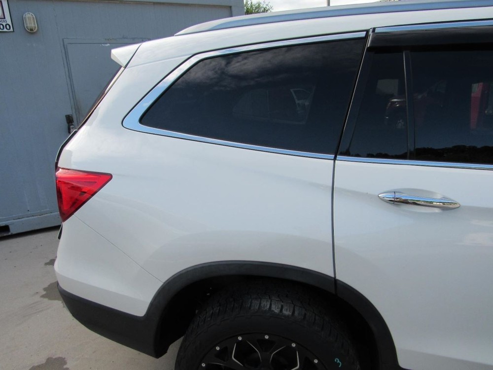 PILOT 2018 Glove Box 1064706