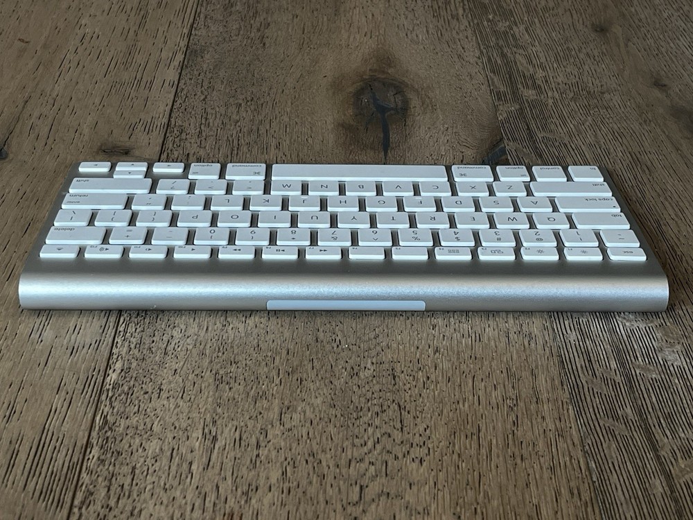 Apple A1314 / A1296 Wireless Keyboard + Magic Mouse - Bluetooth Mac Combo Set