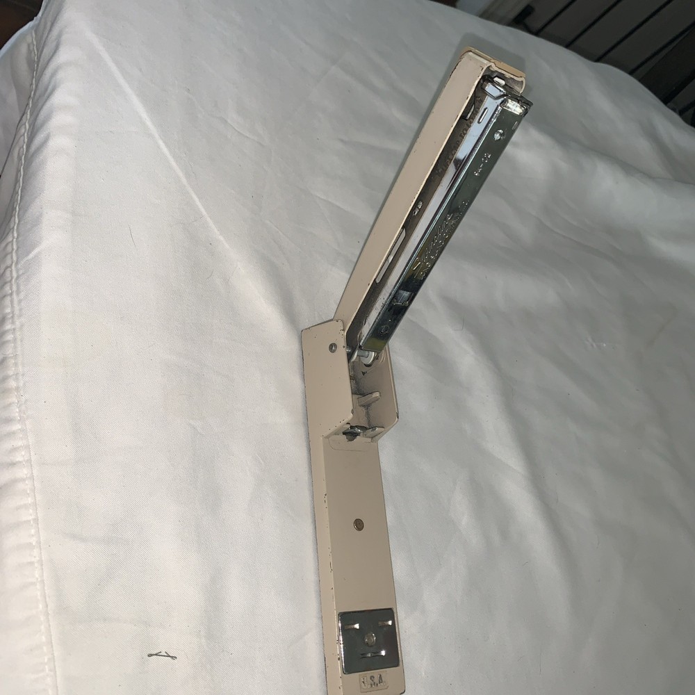 Vintage Swingline 747 Tan Stapler 7”
