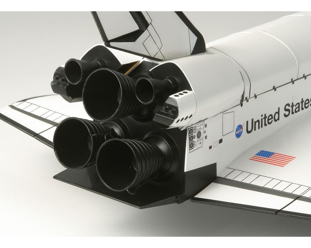 Tamiya 1/100 Space Shuttle Atlantis Plastic Model Kit [TAM60402]