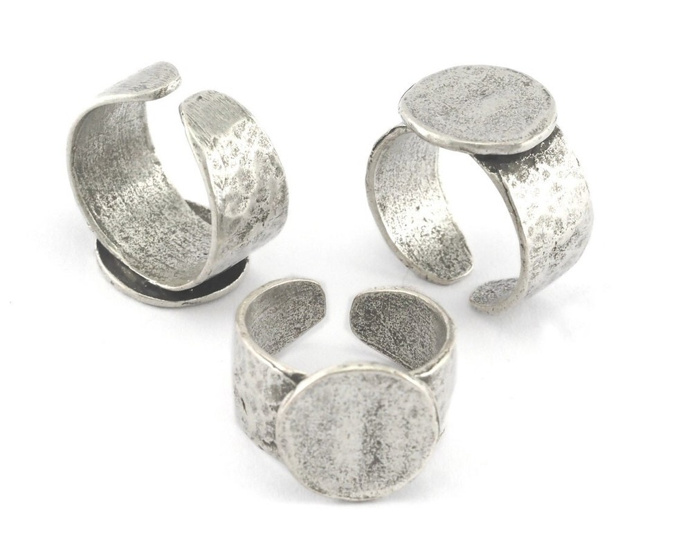 Signet Ring Hammered Adjustable Blank - Antique Silver Plated Brass 5010