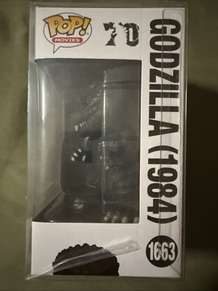 Funko Pop! Common - Godzilla (1984) #1663 W/ Pop Protector! Pls See Pics!
