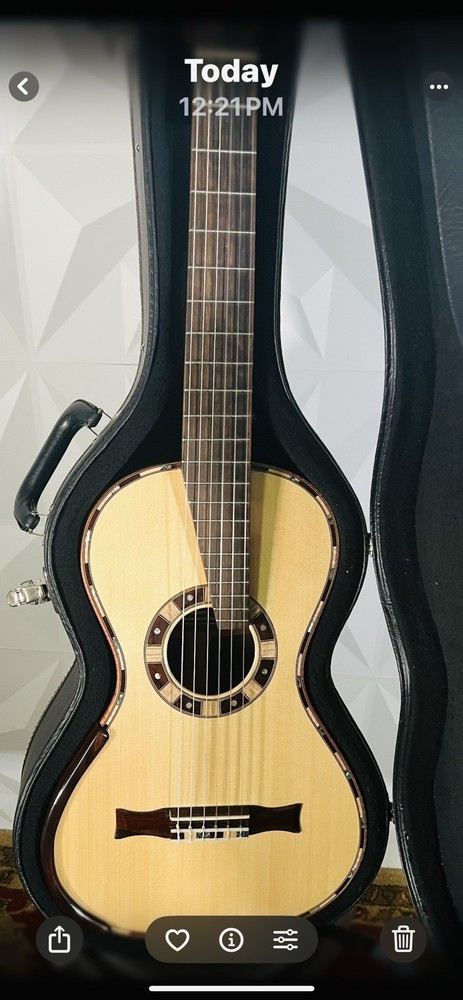 R Rodriguez Romantic Classical guitar
