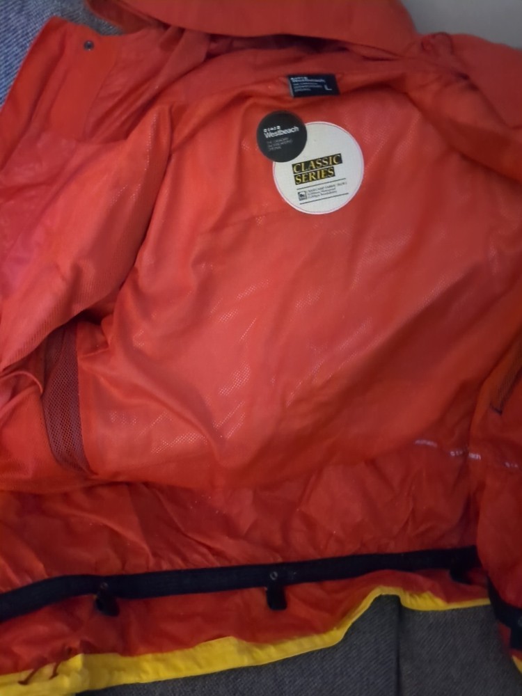 West beach Snowboard Jacket L