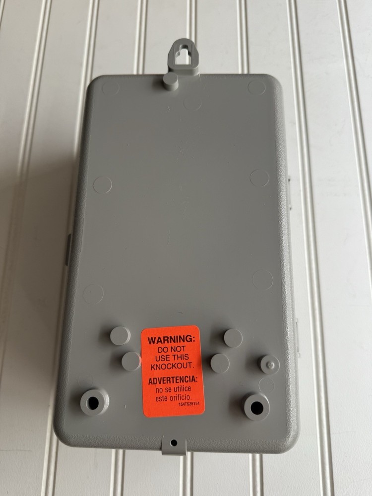 Intermatic T8800 Series 125V Input 24V Output Irrigation Sprinkler Timer