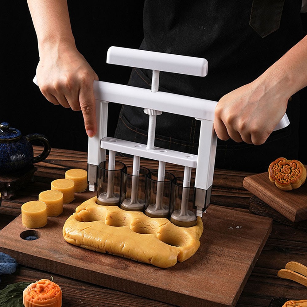 Stuffing Dough Quantitative Artifact Peach Cake Divider Hand-Pressed CW