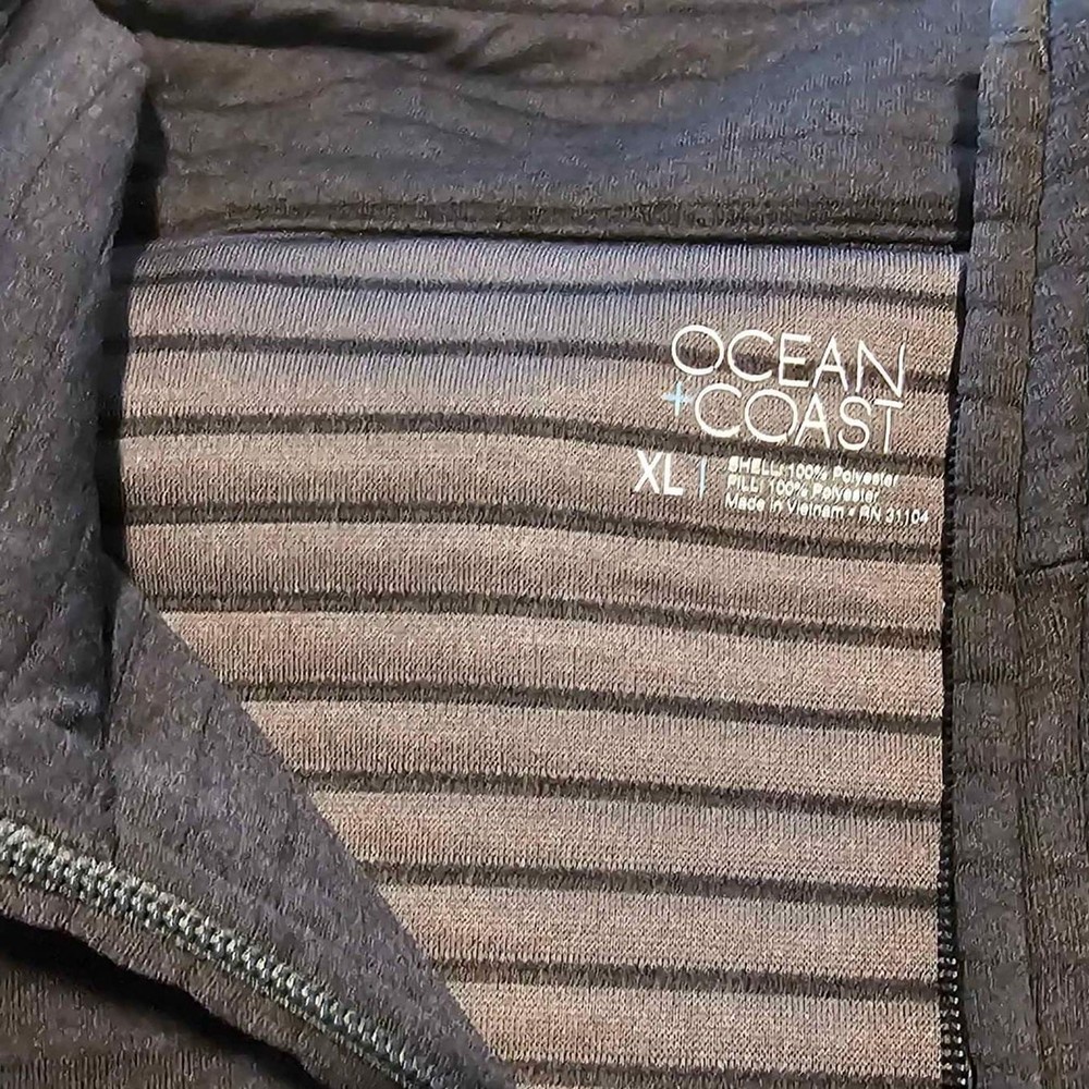 Men's XL Long Sleeved Ocean Coast 1/2 Zip Pullover.