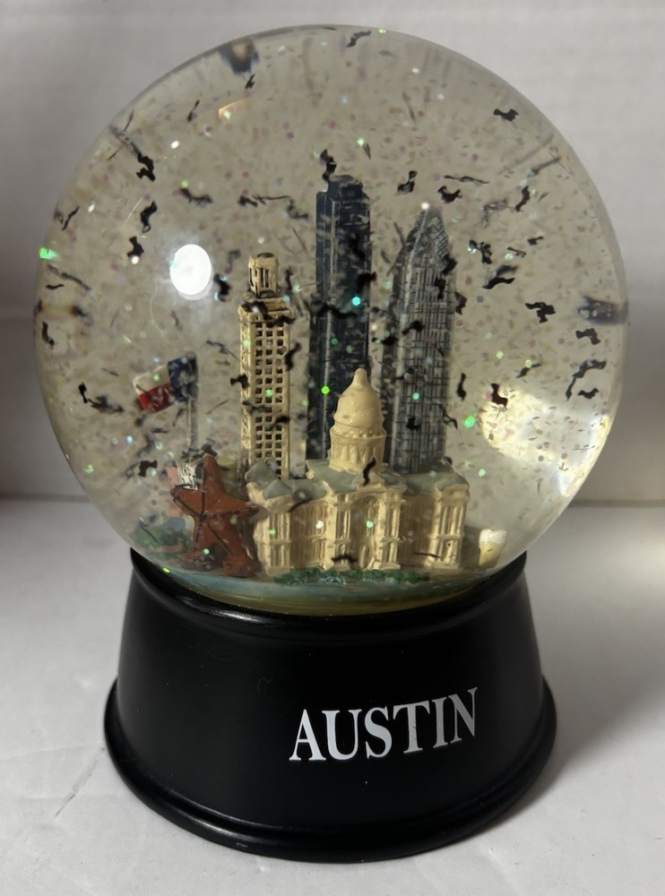 Austin Texas Snow Globe w/ Floating Bats