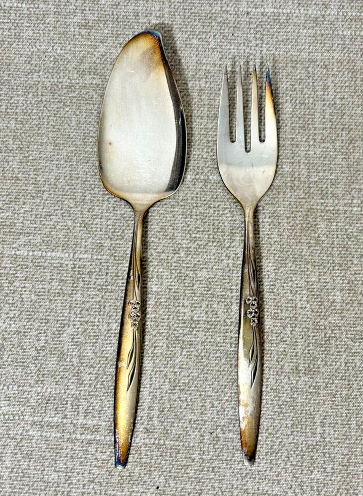 Oneida Enchantment Gental Rose Community Silverplated Flatware: Pie Server Fork