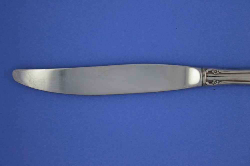 Oneida Stainless Flatware Dover Pattern Modern Hollow Dinner Knife 9"
