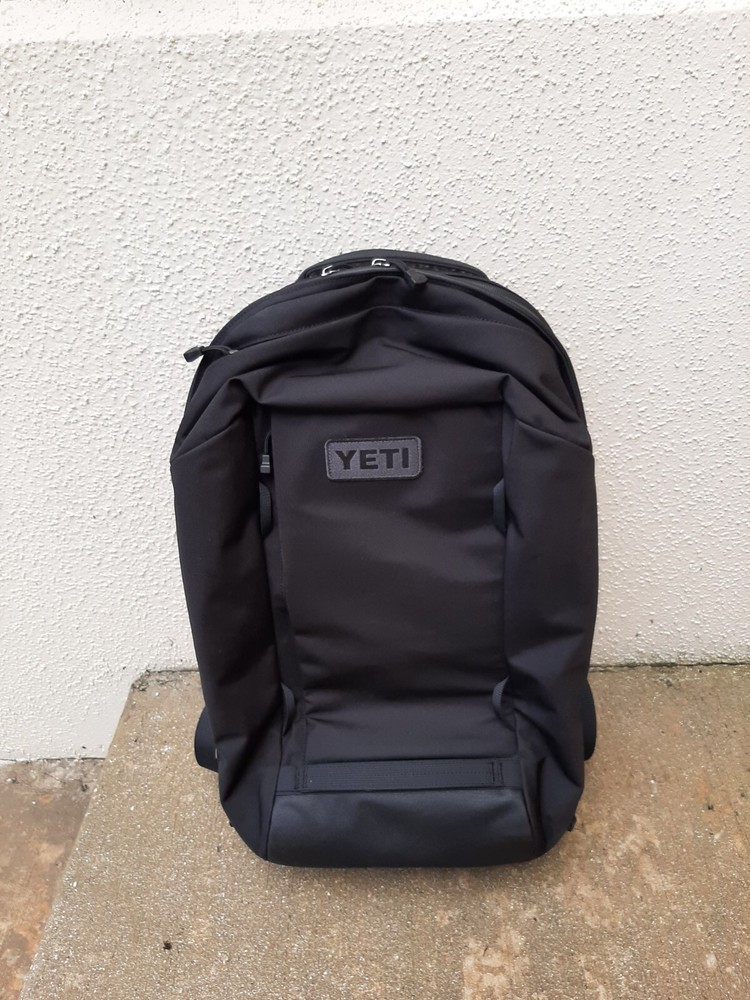 Yeti Crossroads 27 Backpack