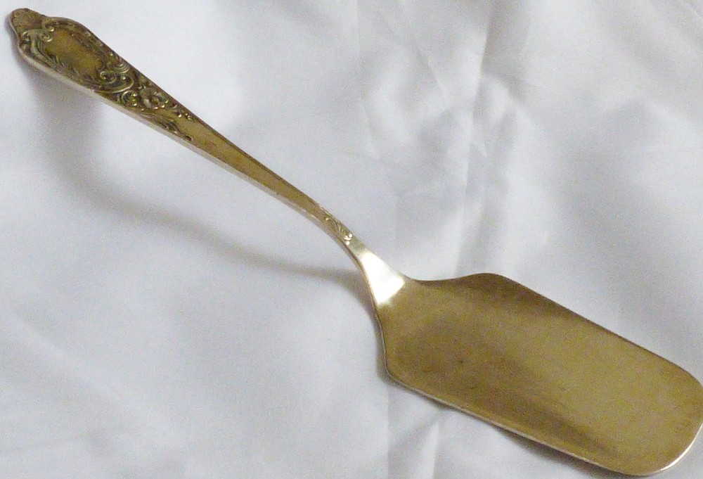VTG MID CENTURY RUSSIAN 875 SOLID STERLING SILVER CAKE PIE SERVER SERVING PIECE