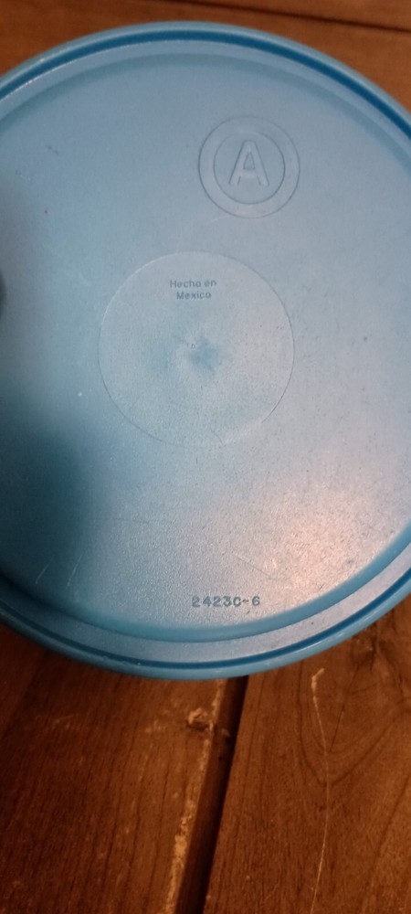 Tupperware 2423C "A" Blue Replacement Lid 5.25"