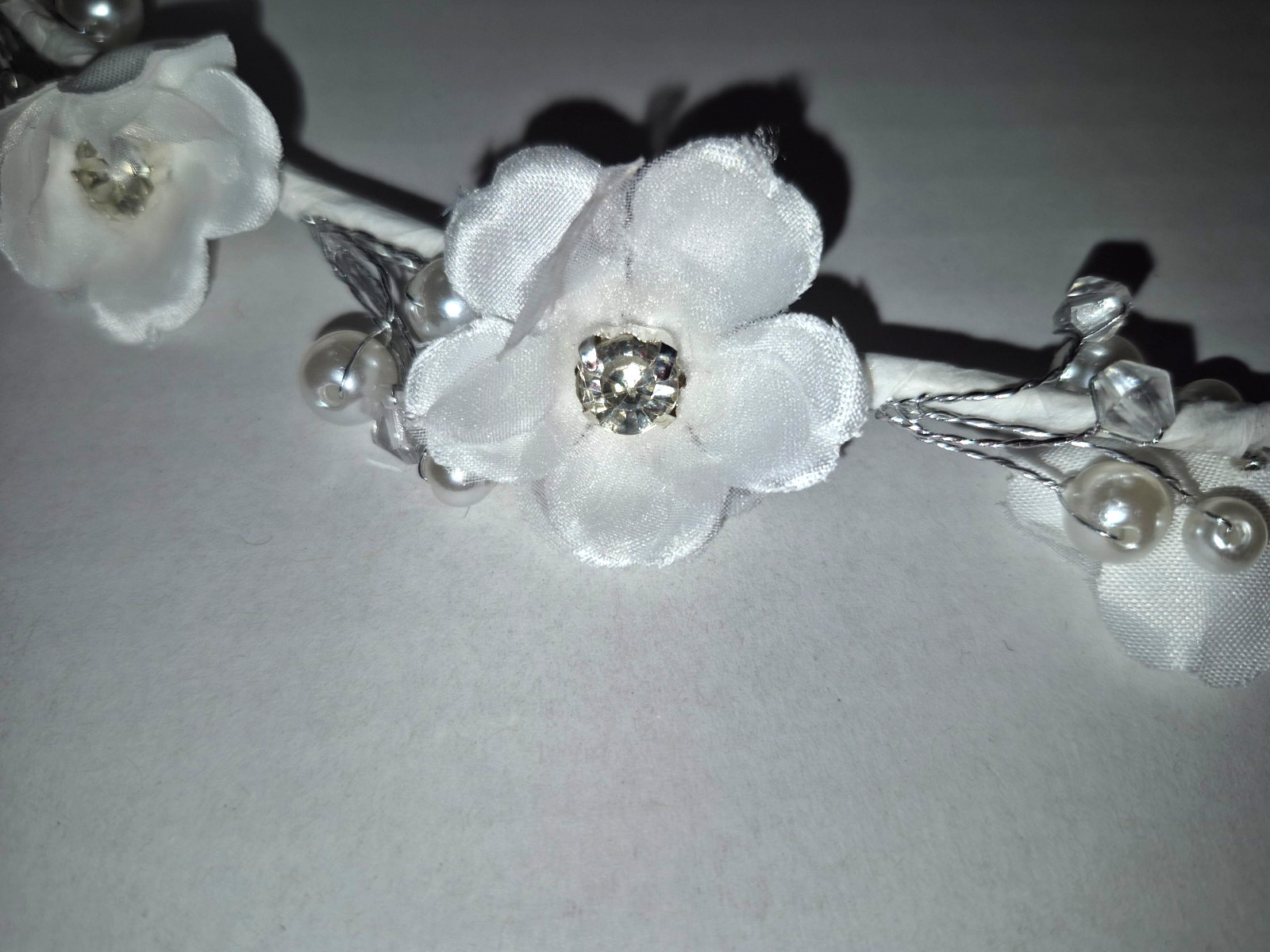 Girls First Communion Veil White Floral Crown w Pearls Rhinestones Headpiece NWT