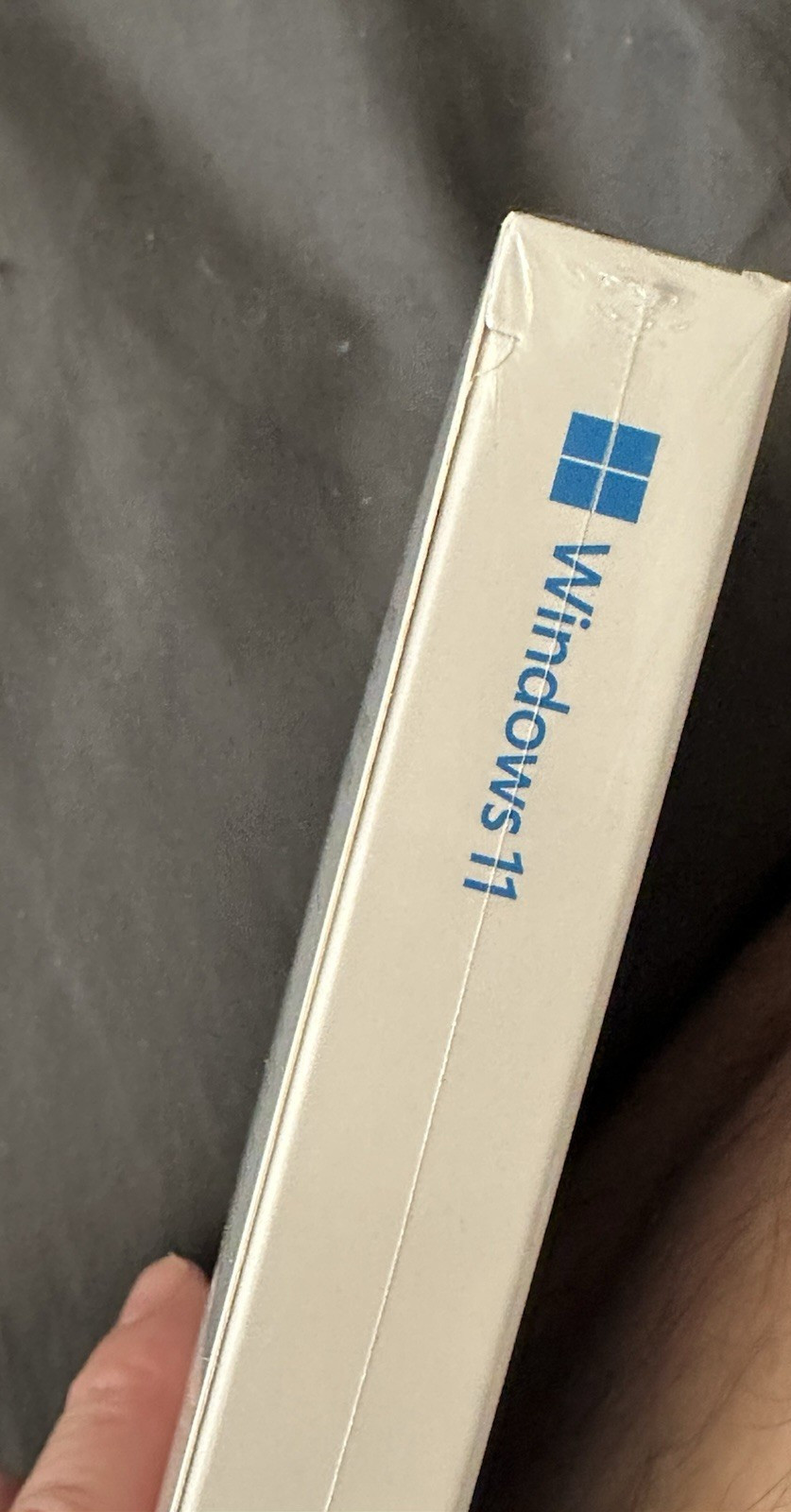 Microsoft Windows 11 Home S Brand New Physical USB & Key - English Intl