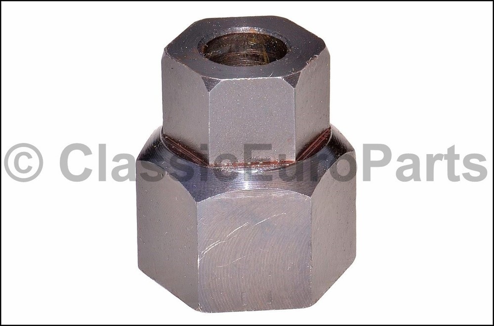 Socket tool for alternator coupling clutch removal VALEO Renault Volvo