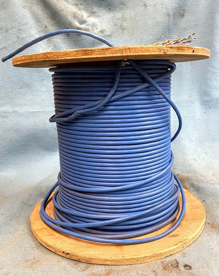 COMTRAN CABLE LLC ELECTRONIC CABLE LENGTH: 100'