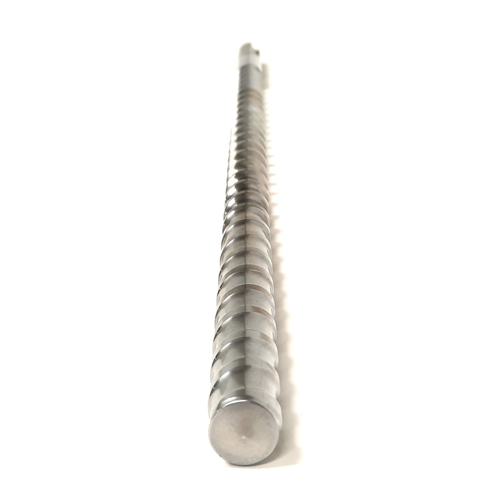 Davis Standard 3/4" Extruder Feedscrew 25-3/4" Long, 21" Screw, 4mm Thread Width