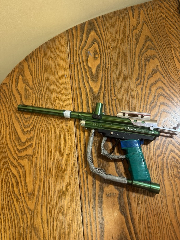 Nice Spyder Aggressor XT Paintball Gun