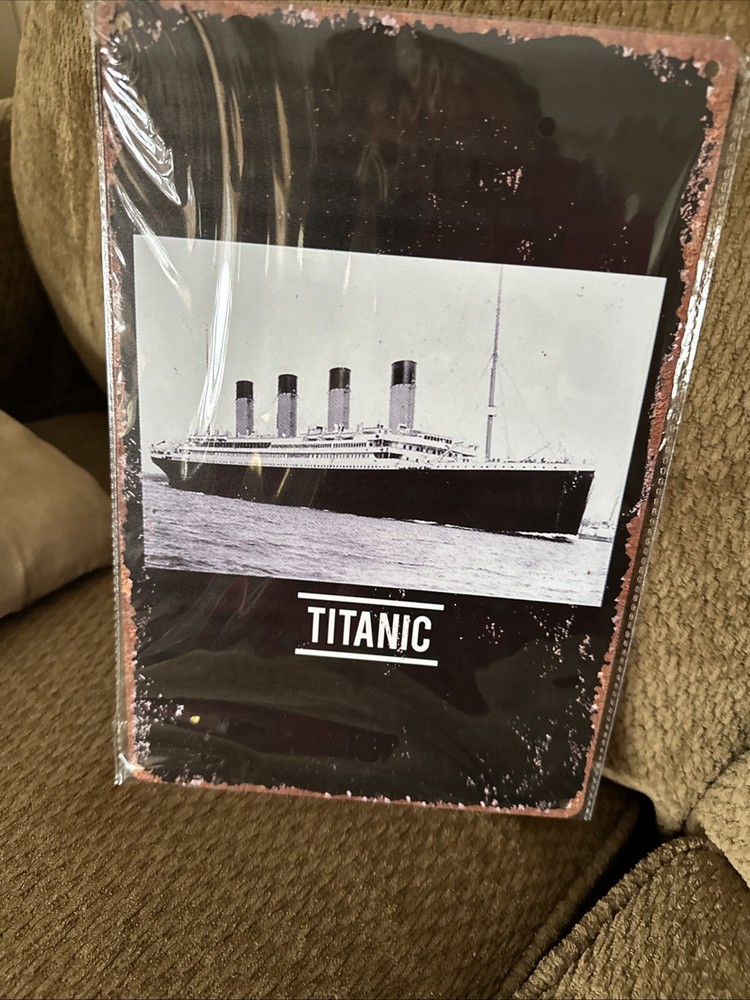 Iron 11.8x7.9” Rustic “TITANIC” Sign For Wall