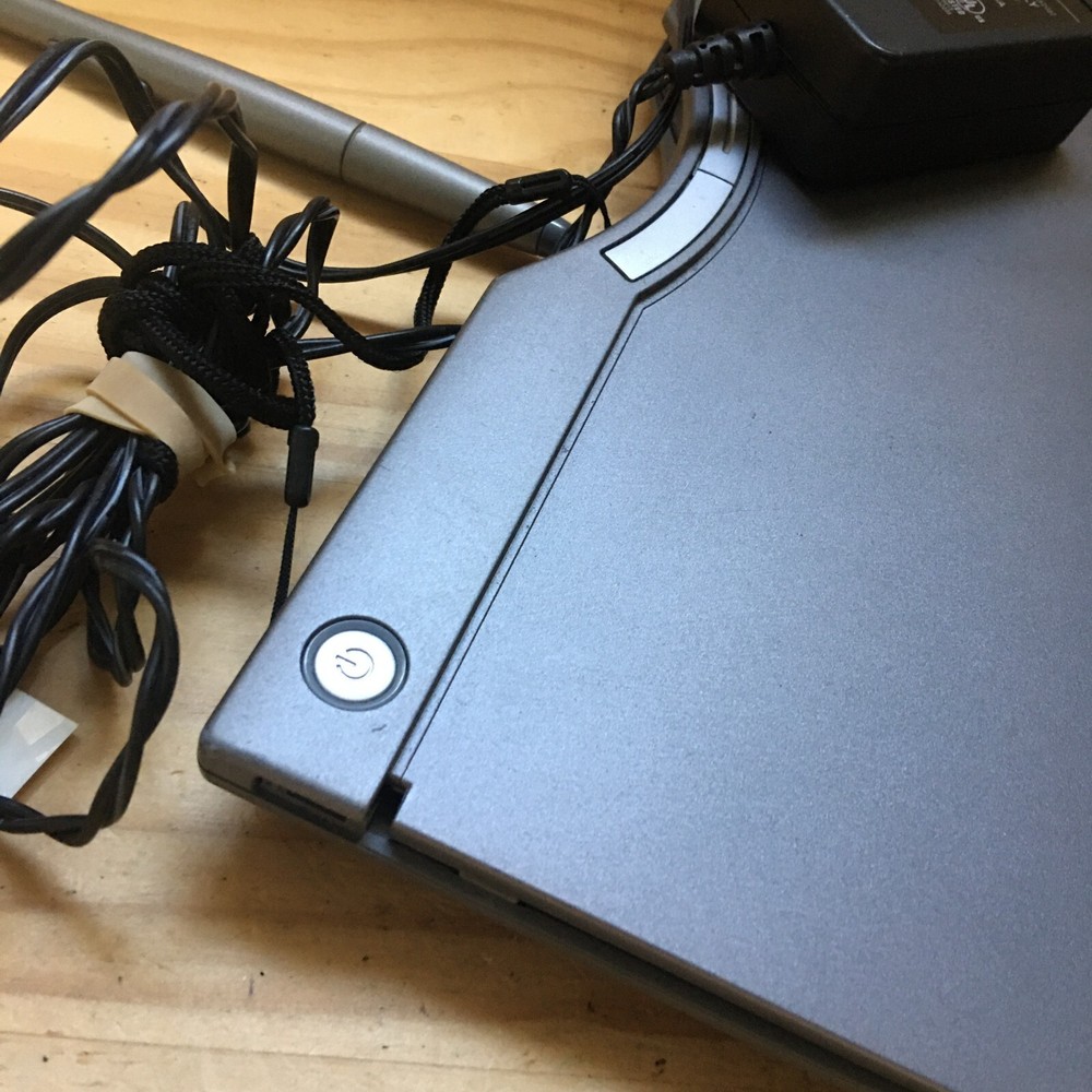 WACOM Smart Technologies Airliner Wireless Slate Drawing Tablet WS100 ***Read